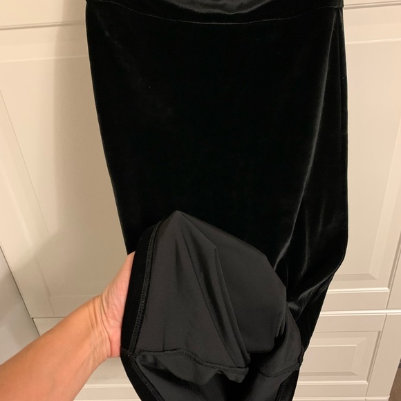 Wilfred free Velour Velvet Pencil Skirt XXS Aritzia - Picture 8 of 9